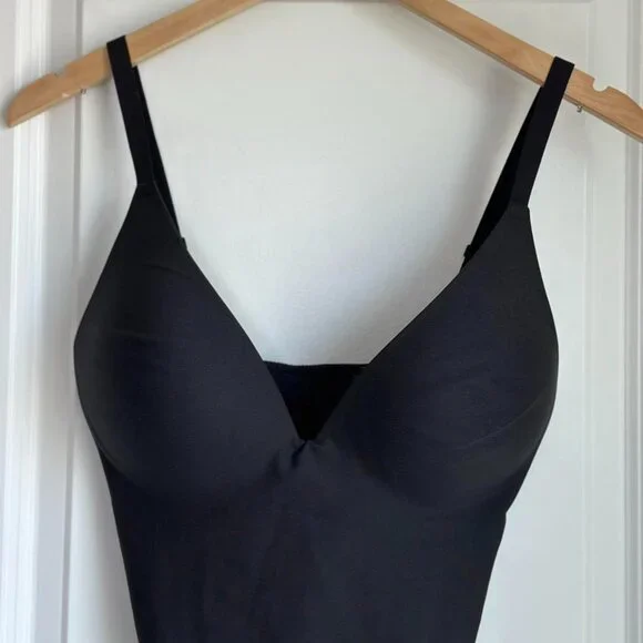 Skims Body Push Up Thong Bodysuit in Onyx, Size Medium